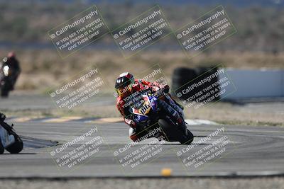 media/Oct-05-2025-CVMA (Sun) [[beeef4f201]]/Race 3-Amateur Supersport Middleweight/